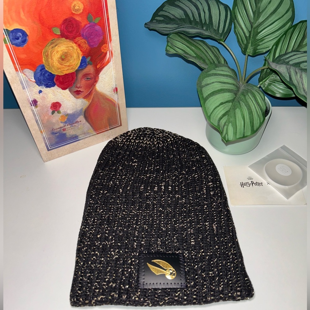 HARRY POTTER X LOVE YOUR MELON SNITCH BEANIE